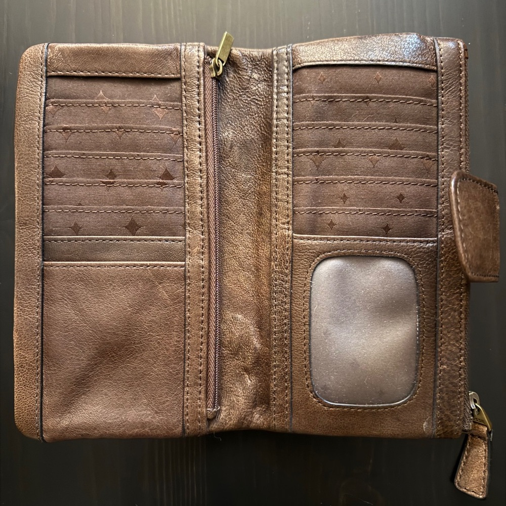 Fossil Vintage Brown Leather Clutch - Picture 3 of 3